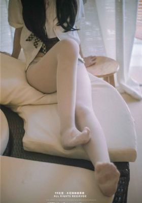 年轻母亲四