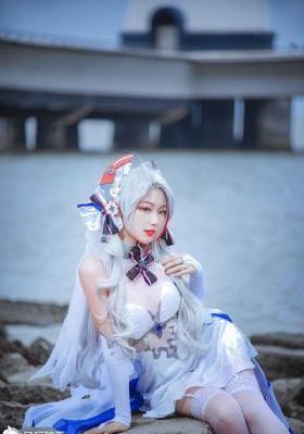 她唇之下在线